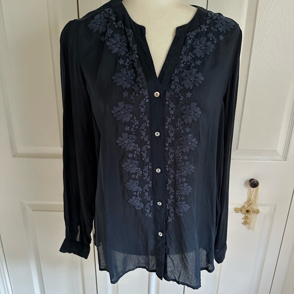 Elegant Blue  Floral Embroidered Women's Top by J Jill - Picture 1 of 12